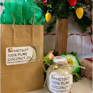 Metgot (Strong 💪) 100% Pure Coconut Oil from the Islands.
